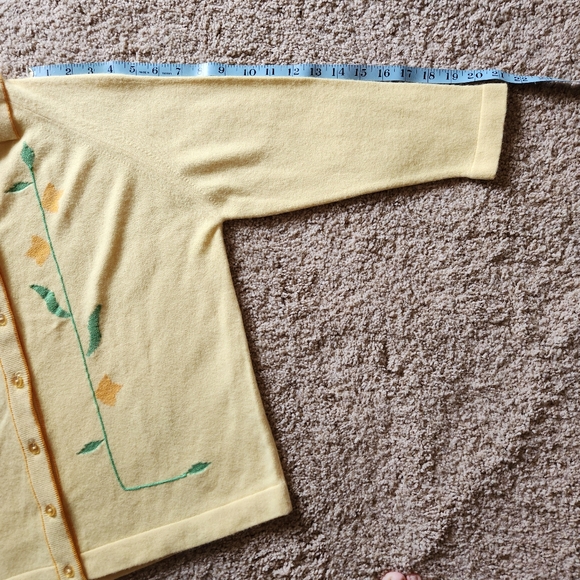 VTG Talbott Taralan Collared Cardigan Size M Color Yellow - Picture 4 of 10